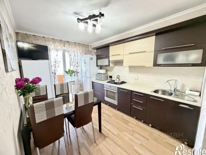 2-комн квартира улица Романа Брянского, 2,  д. 2
