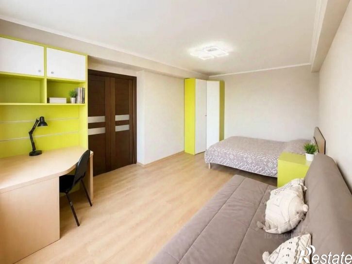 2-комн квартира улица Романа Брянского, 2,  д. 2