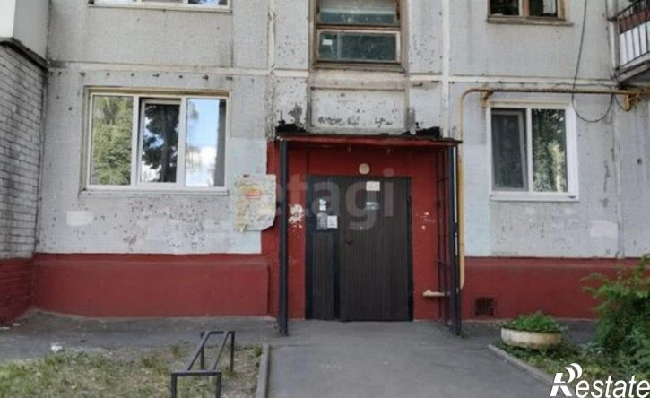 3-комн квартира ул Крахмалева, 5,  д. 5