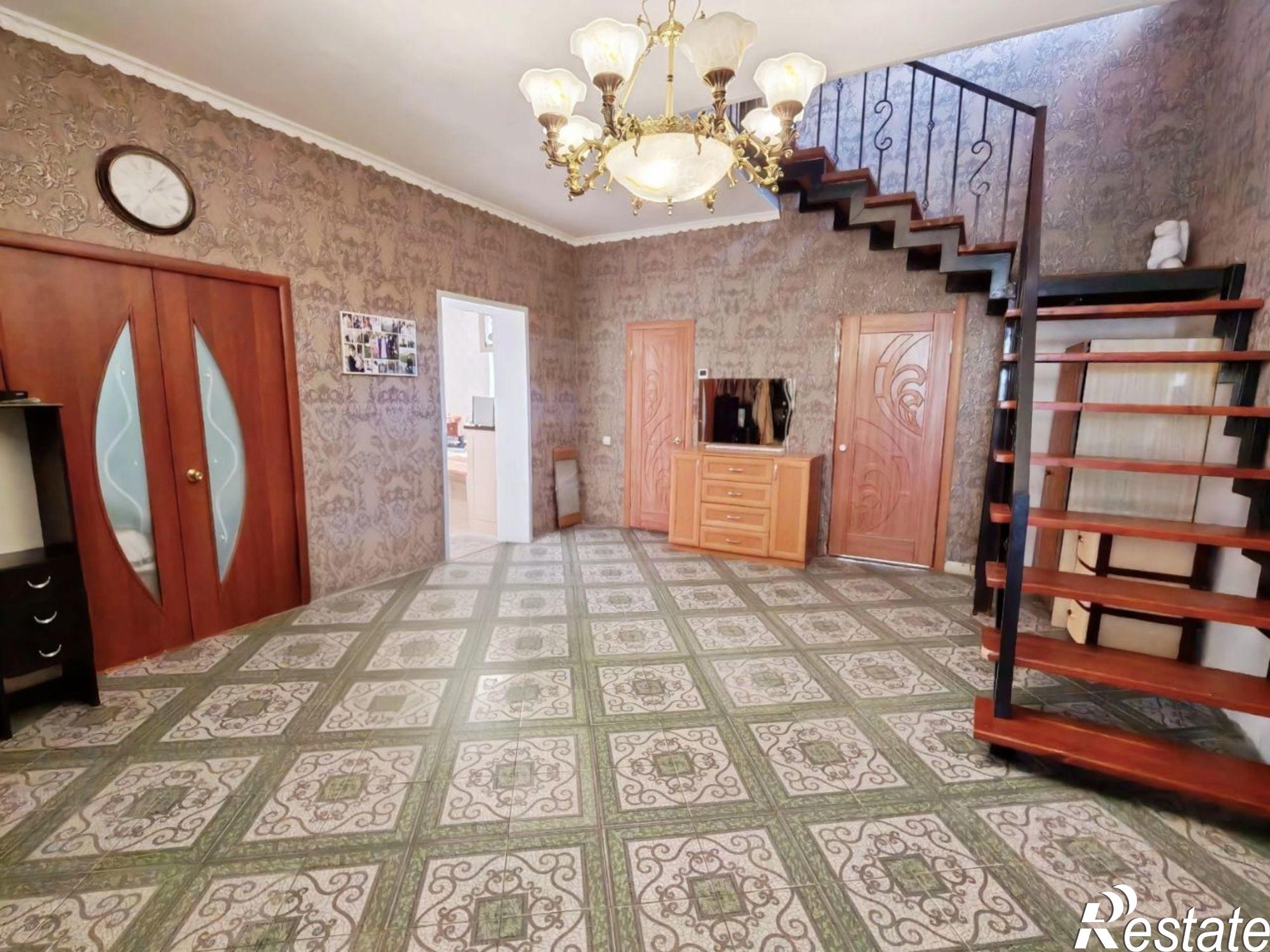 Купить дачу, дом, коттедж за 10 800 000 рублей на пер Корчагина, 24А