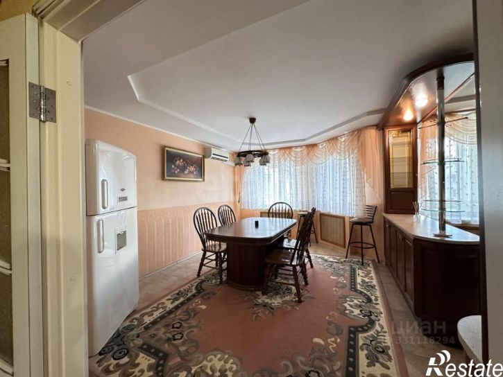 4-комн квартира улица Пересвета, 20,  д. 20