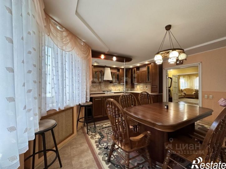 4-комн квартира улица Пересвета, 20,  д. 20
