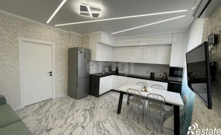 3-комн квартира улица Горбатова, 18,  д. 18