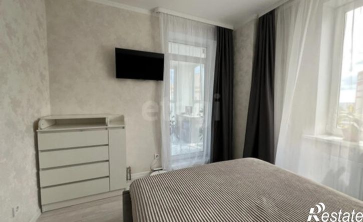 3-комн квартира улица Горбатова, 18,  д. 18
