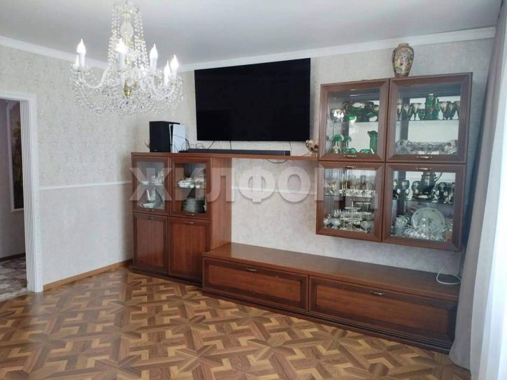 3-комн квартира Дуки ул., д.71