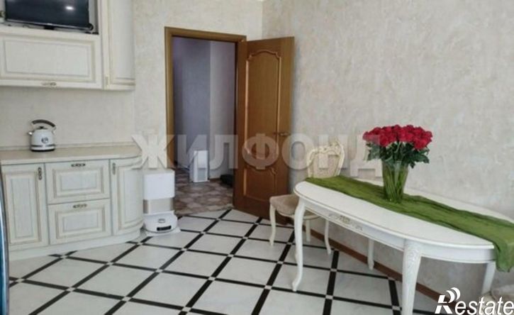 3-комн квартира ул Дуки, 71,  д. 71