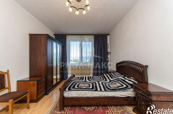 3-комн квартира ул Софьи Перовской, 57,  д. 57