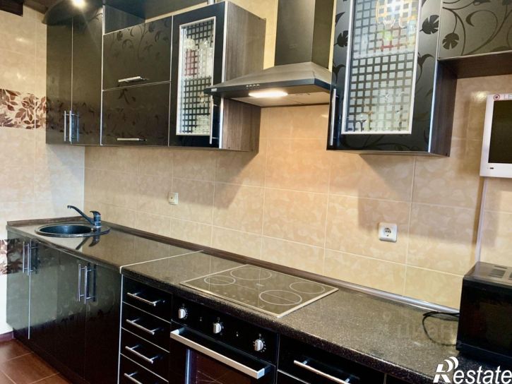 3-комн квартира пр-кт Станке Димитрова, 67,  д. 67