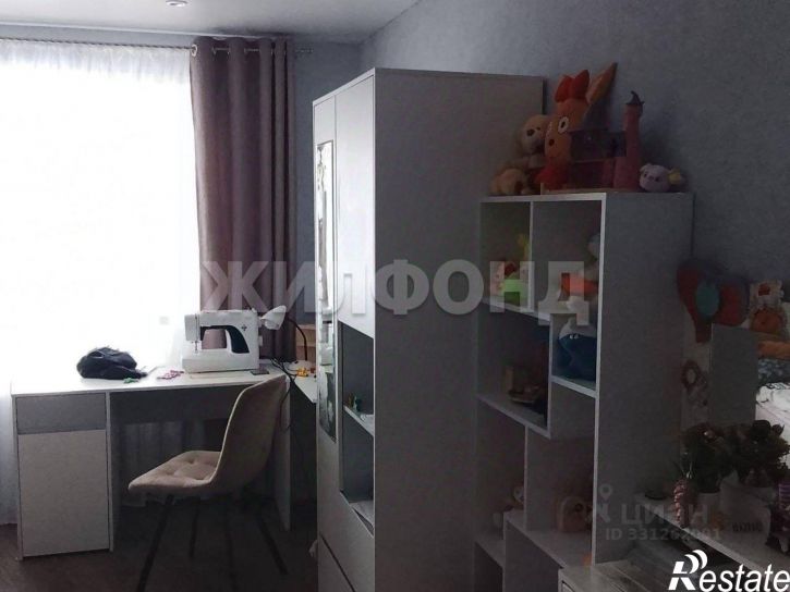 4-комн квартира улица Романа Брянского, 4,  д. 4