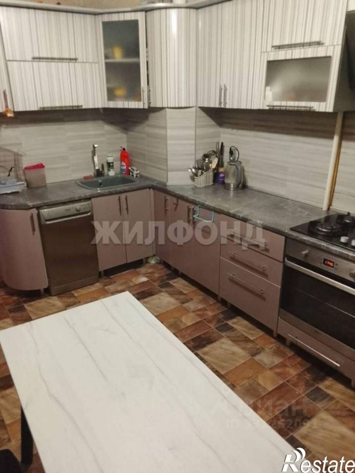 4-комн квартира улица Романа Брянского, 4,  д. 4