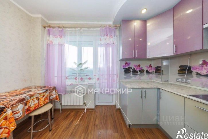 1-комн квартира улица Комарова, 61,  д. 61
