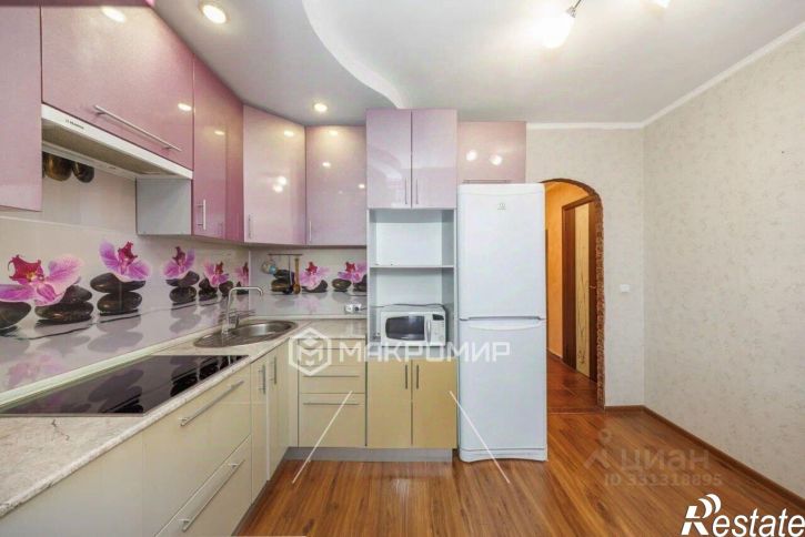 1-комн квартира улица Комарова, 61,  д. 61