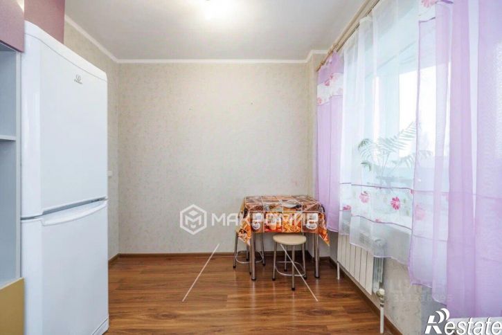 1-комн квартира улица Комарова, 61,  д. 61