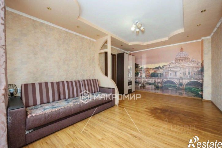 1-комн квартира улица Комарова, 61,  д. 61
