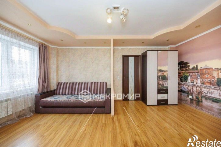 1-комн квартира улица Комарова, 61,  д. 61