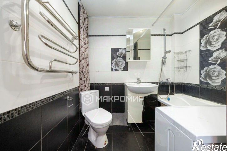 1-комн квартира улица Комарова, 61,  д. 61