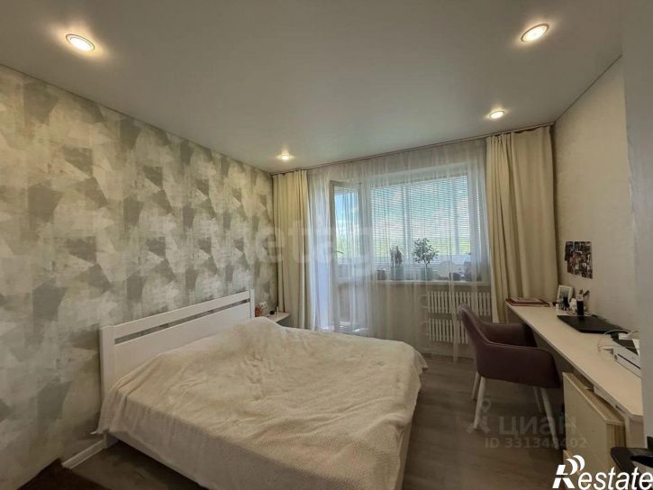 3-комн квартира ул Есенина, 30,  д. 30