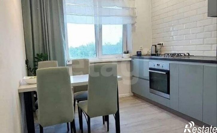 3-комн квартира улица Есенина, 30,  д. 30