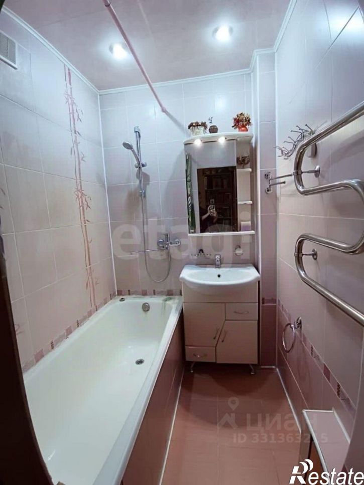 3-комн квартира улица Димитрова, 58,  д. 58
