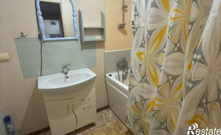 2-комн квартира Бежицкая улица, 1 к10,  д. 1 к10