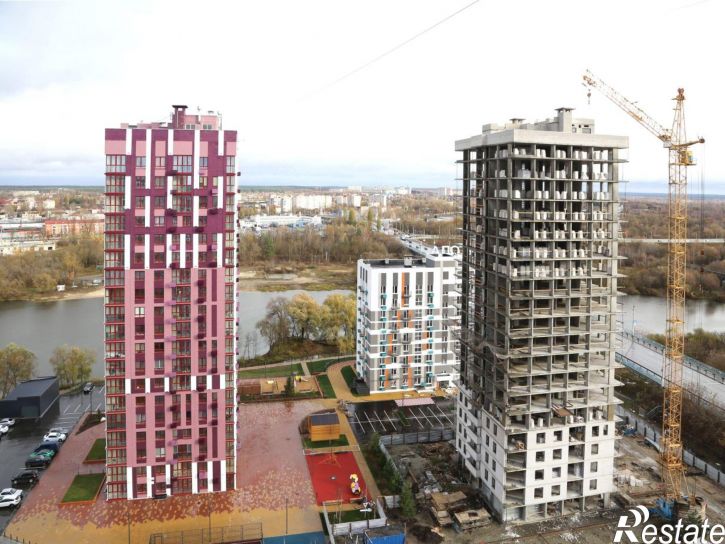 3-комн квартира в новом доме улица Комарова, 47,  д. 47