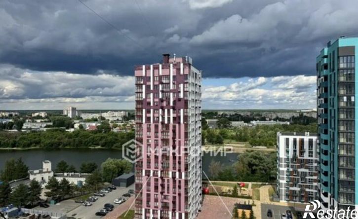 3-комн квартира улица Комарова, 49,  д. 49
