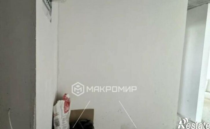 3-комн квартира улица Комарова, 49,  д. 49