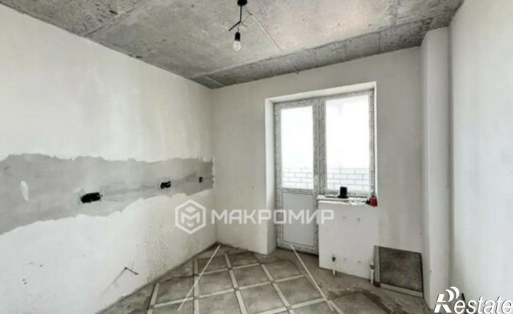 3-комн квартира улица Комарова, 49,  д. 49