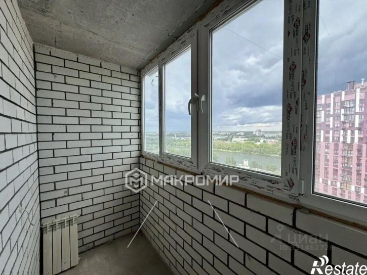 3-комн квартира ул Комарова, 49,  д. 49