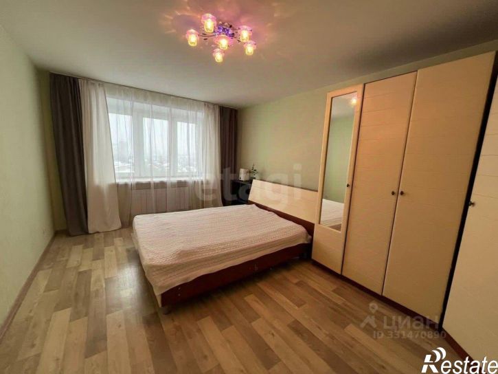3-комн квартира улица Тютчева, 1,  д. 1