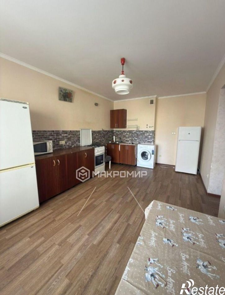 2-комн квартира Бежицкая улица, 1 к10,  д. 1 к10