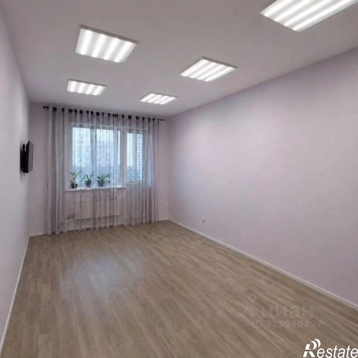 2-комн квартира ул им А.Ф.Войстроченко, 8,  д. 8