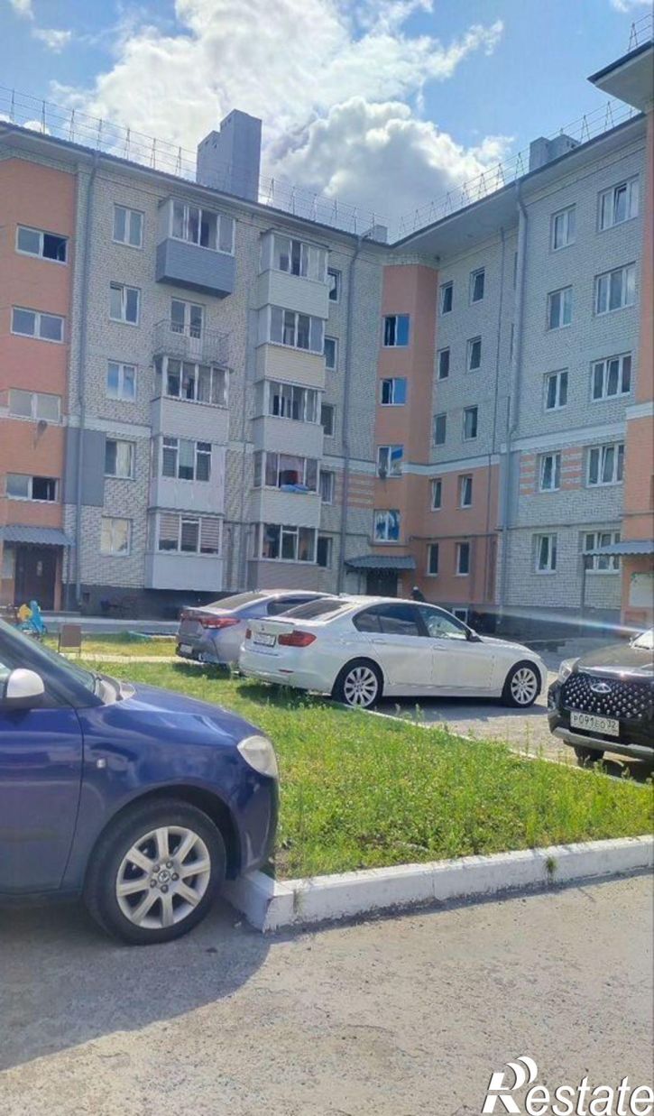 2-комн квартира пер Менжинского, 68,  д. 68