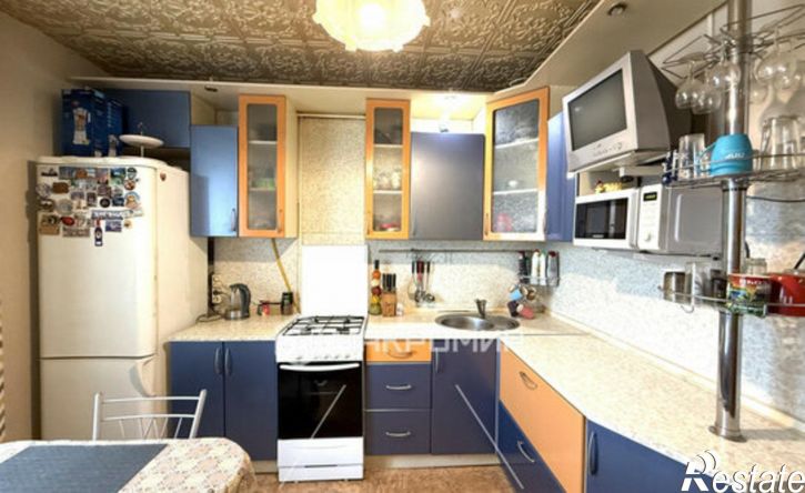 3-комн квартира пер Литвинова, 1,  д. 1