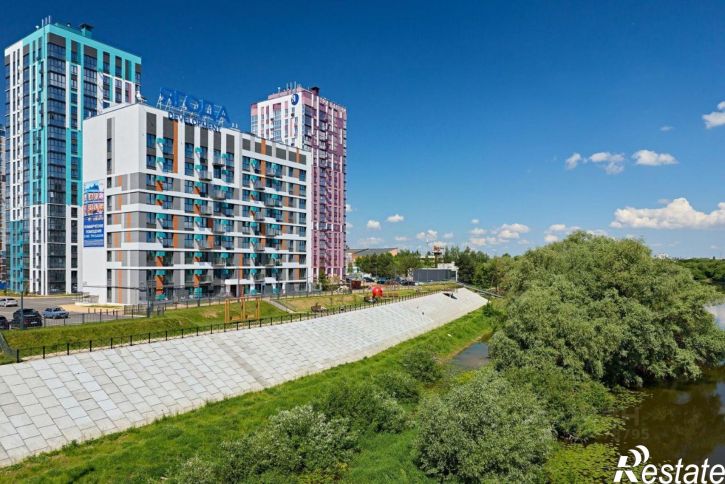 3-комн квартира в новом доме ул Комарова, 49,  д. 49