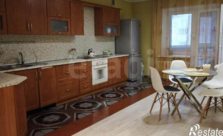 3-комн квартира ул Богдана Хмельницкого, 37,  д. 37