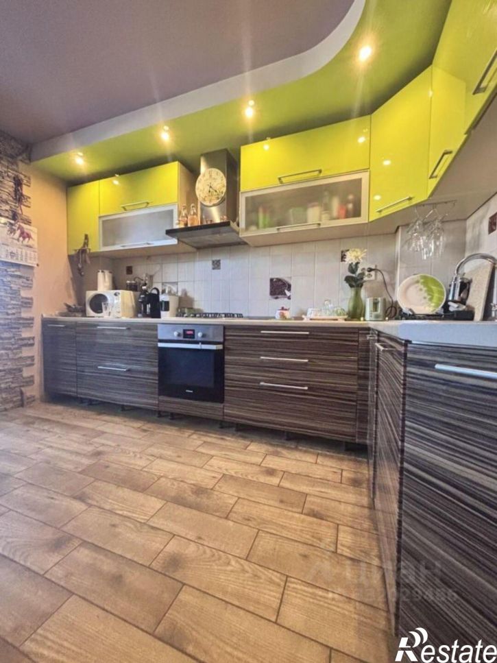 2-комн квартира ул Медведева, 65 3,  д. 65 3,  к. 3