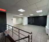 офис 180 кв м, этаж 1/9 пл Партизан, 1