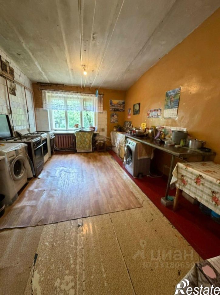 Комната ул 2-я Почепская, 38,  д. 38