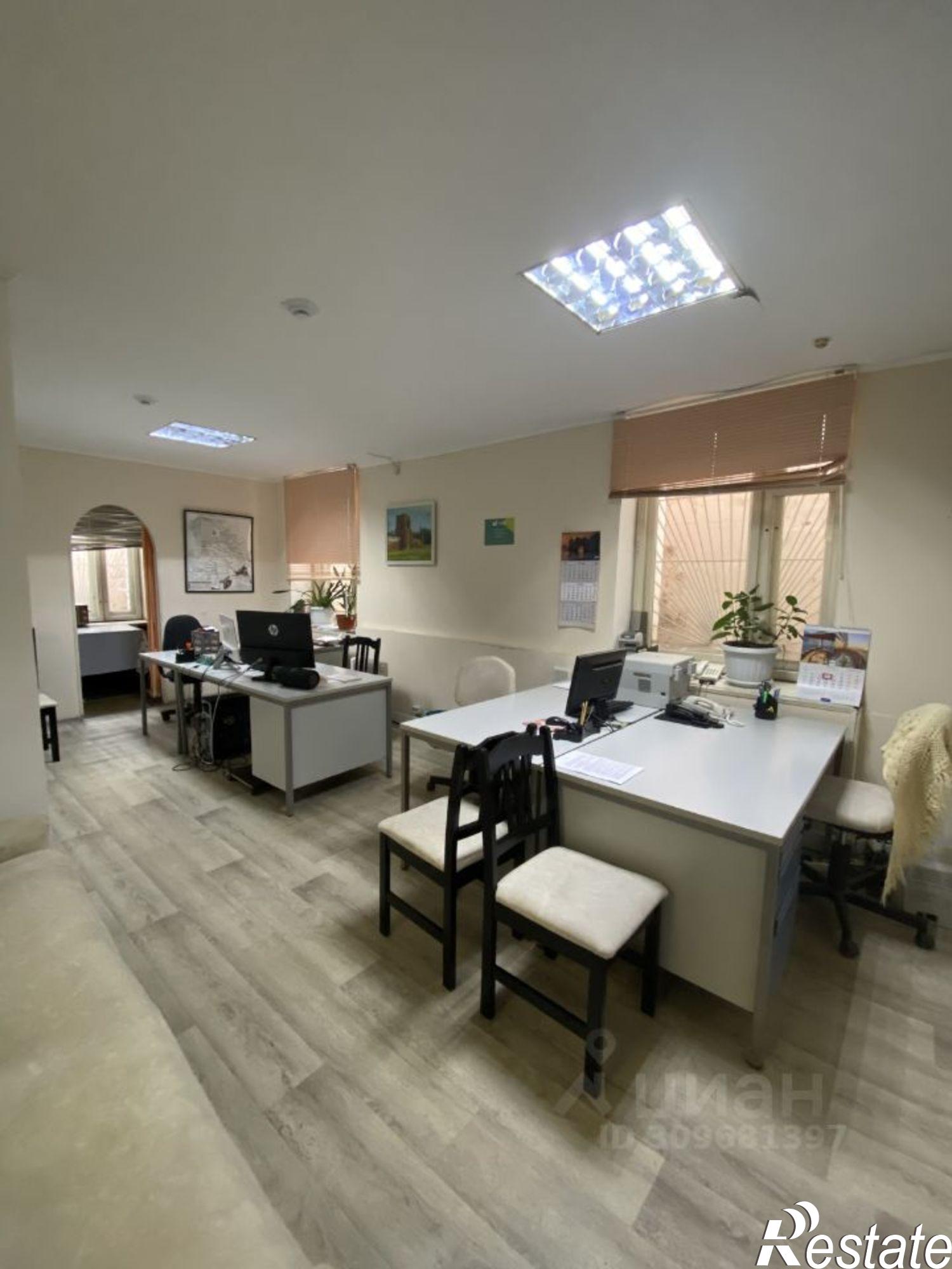 Купить офис, помещение под офис за 2 457 270 рублей на ул Горького, 25