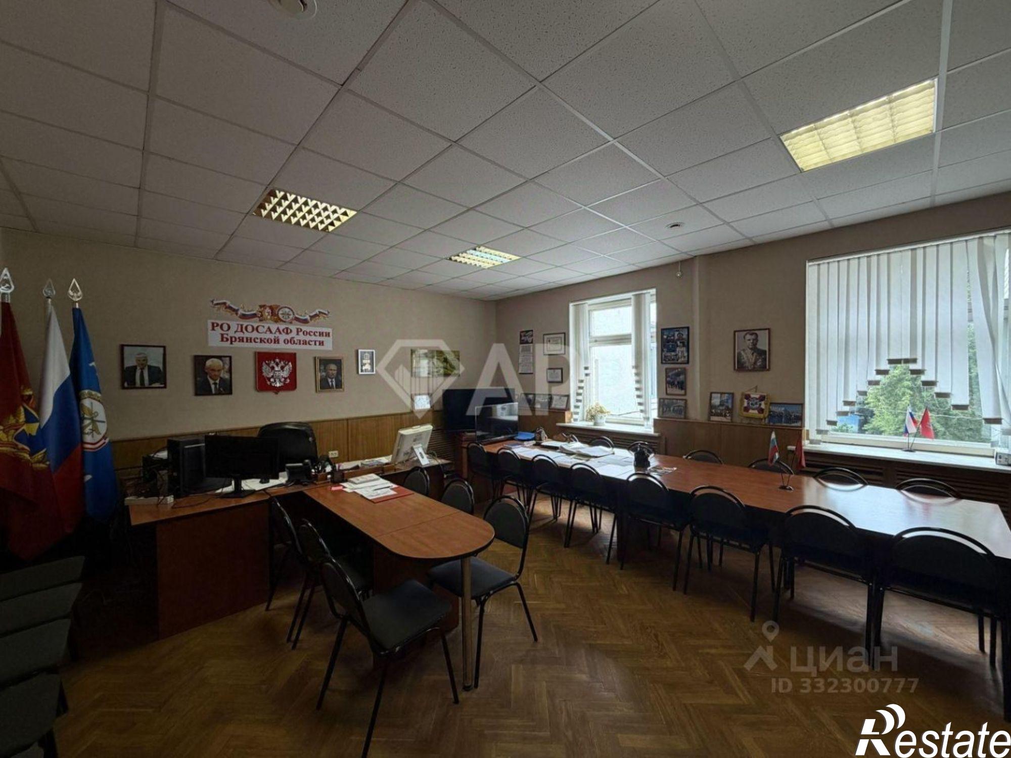 Сдать ОСЗ, отдельно стоящее здание за 38 000 рублей на пр-кт Ленина, 10Б
