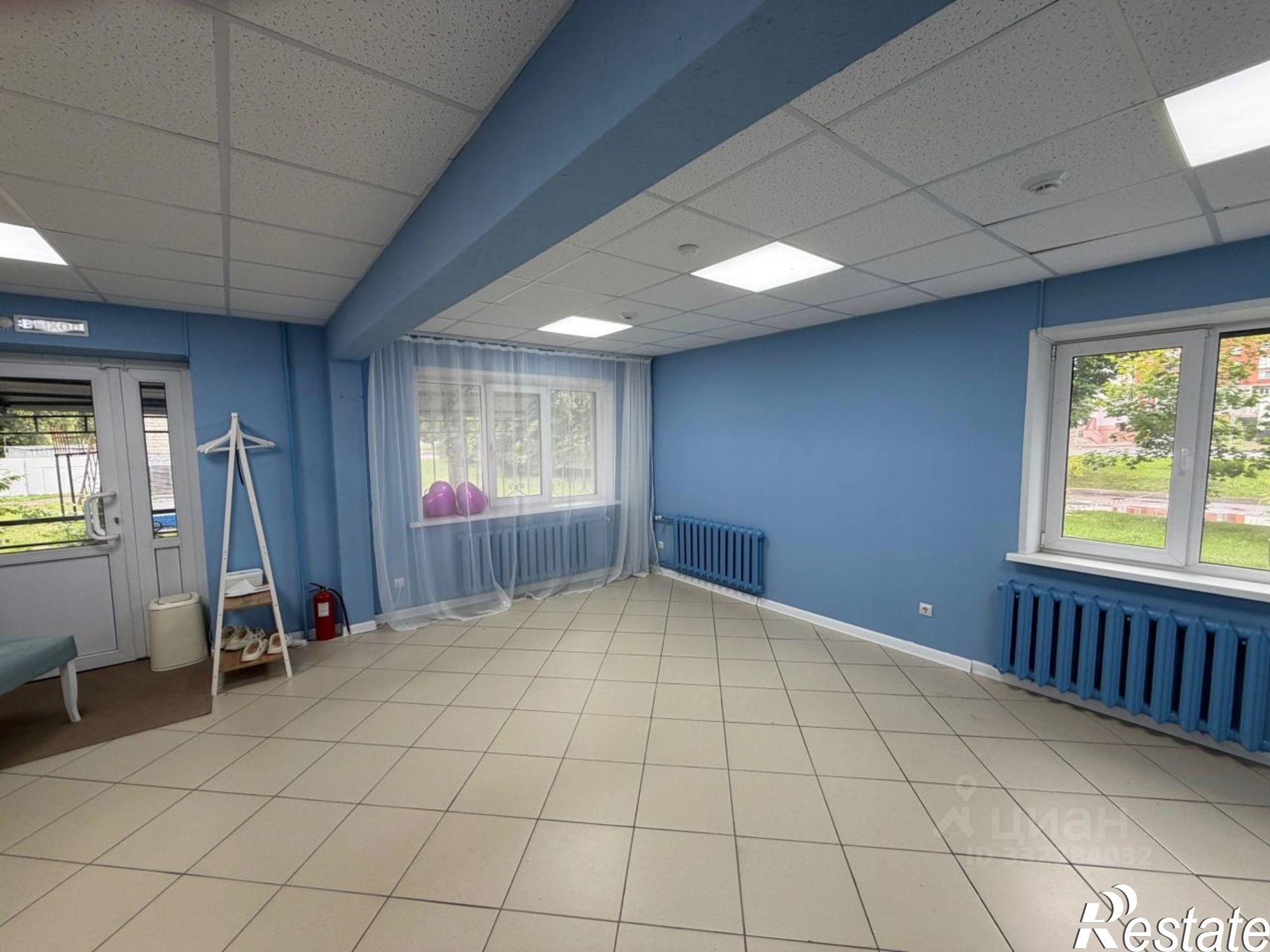 Купить торговое помещение за 4 833 630 рублей на Московский пр-кт, 14