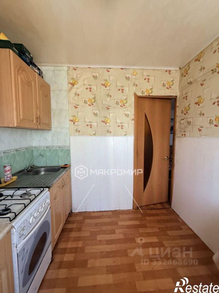 2-комн квартира ул Вали Сафроновой, 3,  д. 3