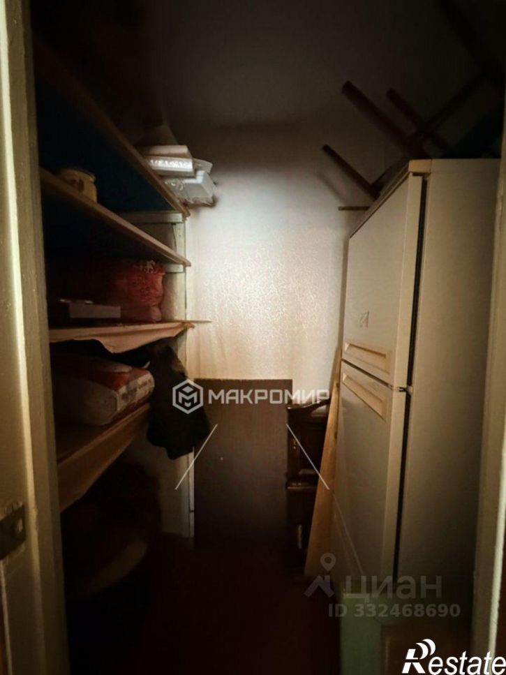 2-комн квартира ул Вали Сафроновой, 3,  д. 3