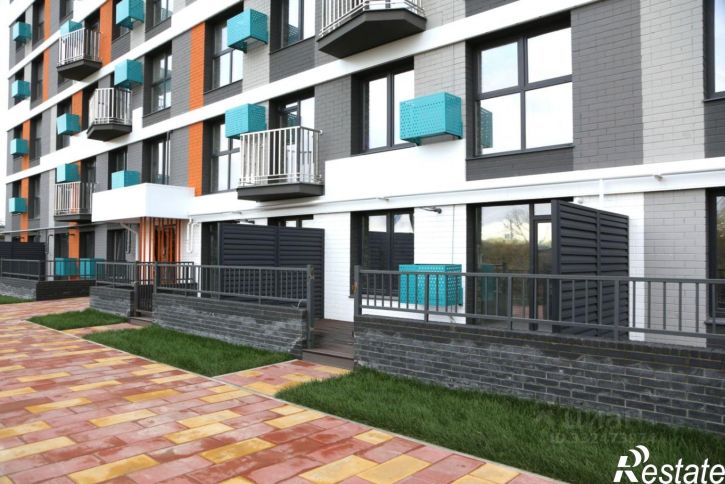 2-комн квартира в новом доме улица Комарова, 47а