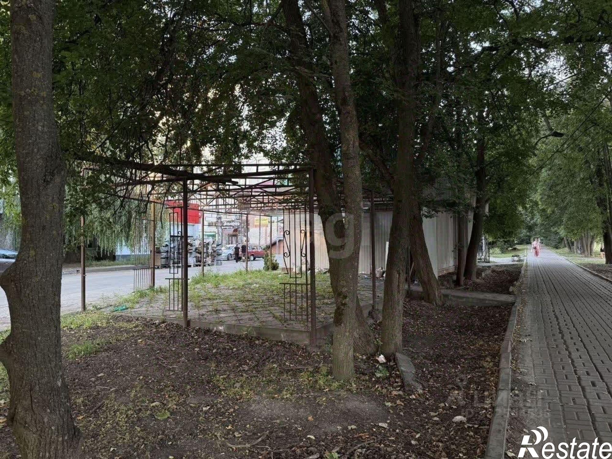 Купить торговое помещение за 7 600 040 рублей на ул Брянского Фронта, 20