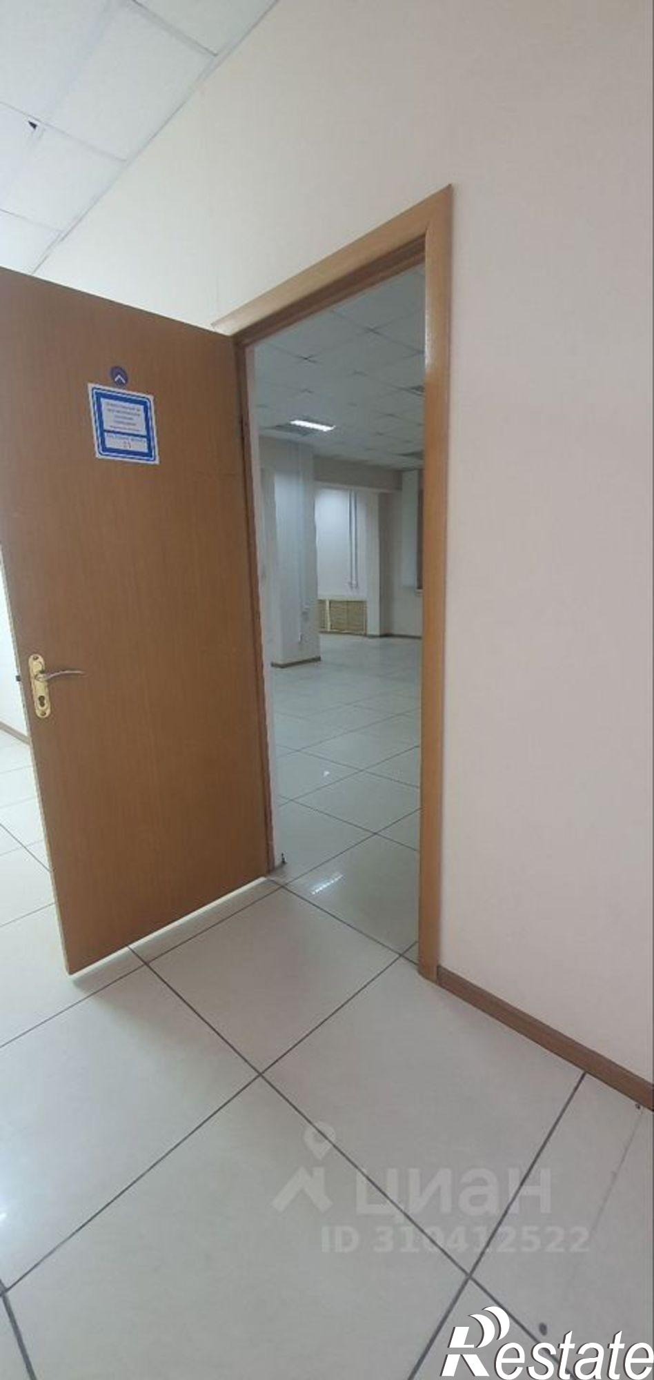 Сдать офис, помещение под офис за 39 000 рублей на ул Урицкого, 3