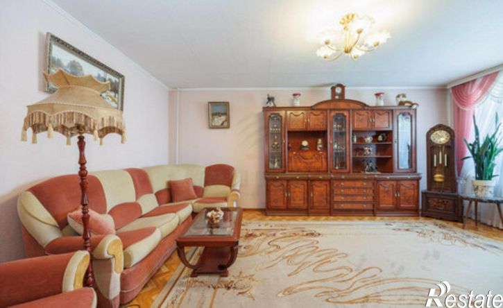 3-комн квартира микрорайон Московский, 36