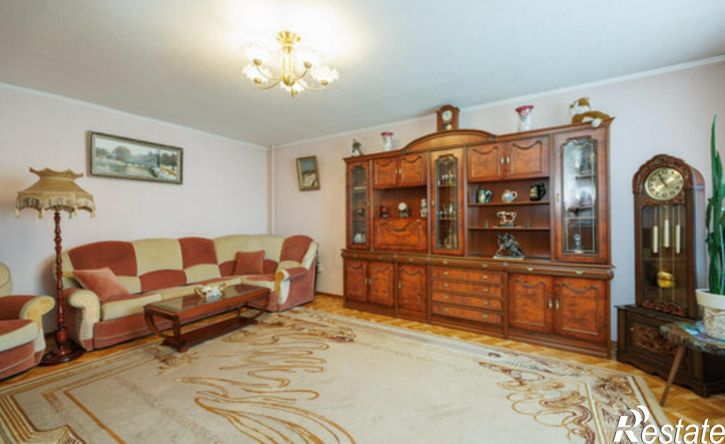3-комн квартира микрорайон Московский, 36
