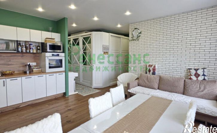 3-комн квартира улица Ульянова, 24